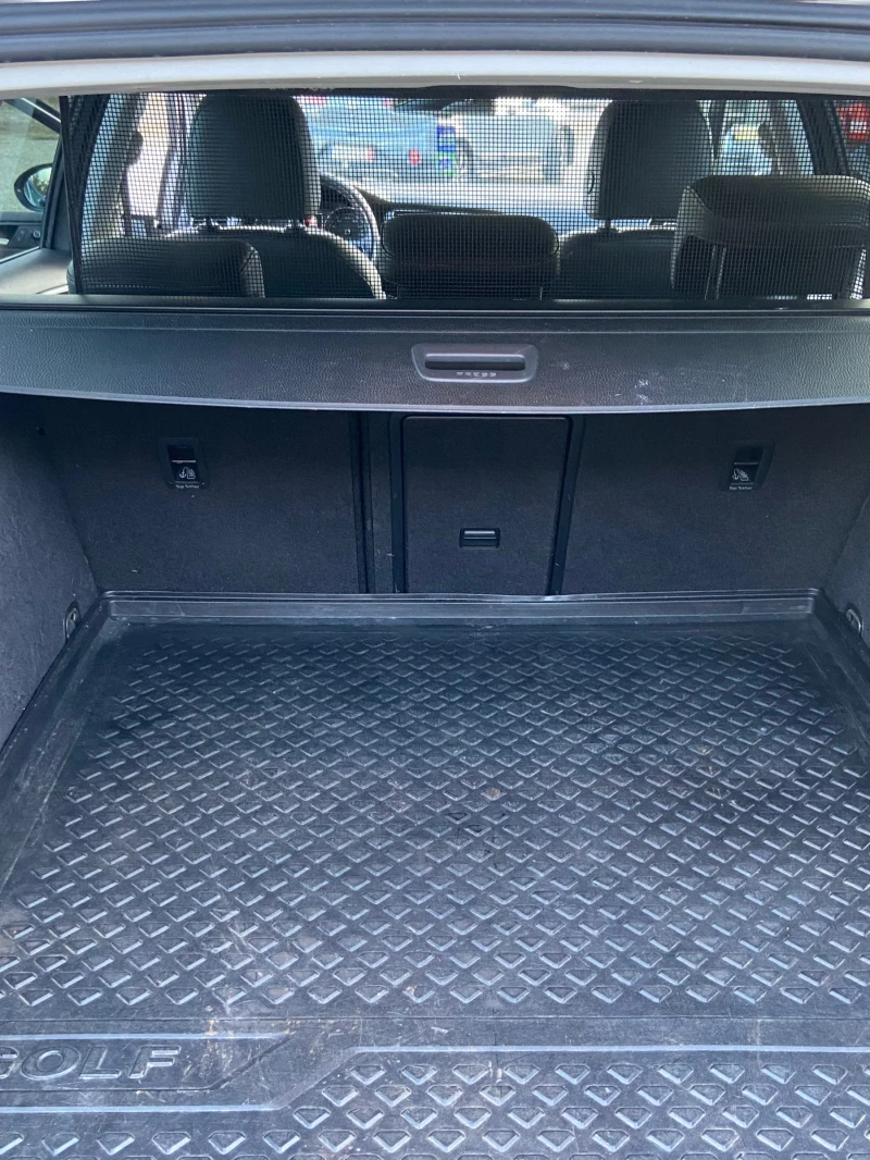 VW Golf 2.0TDI/AUTOMATIC/EURO6, снимка 15 - Автомобили и джипове - 52279064