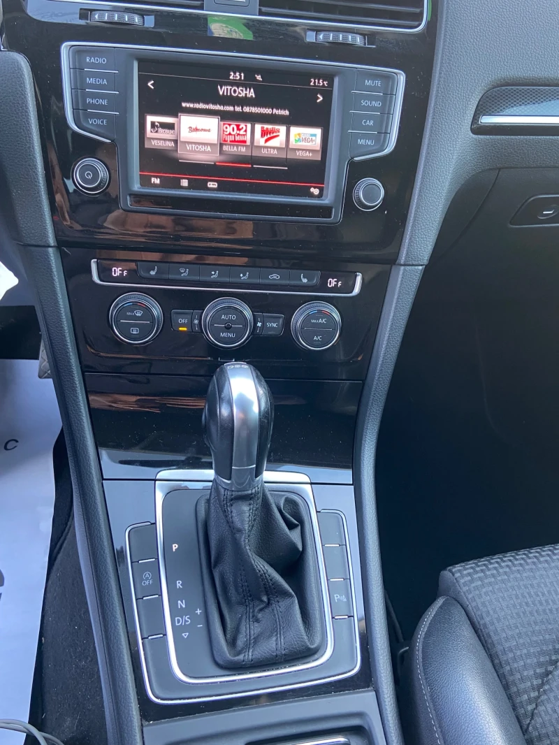 VW Golf 2.0TDI/AUTOMATIC/EURO6, снимка 12 - Автомобили и джипове - 52279064