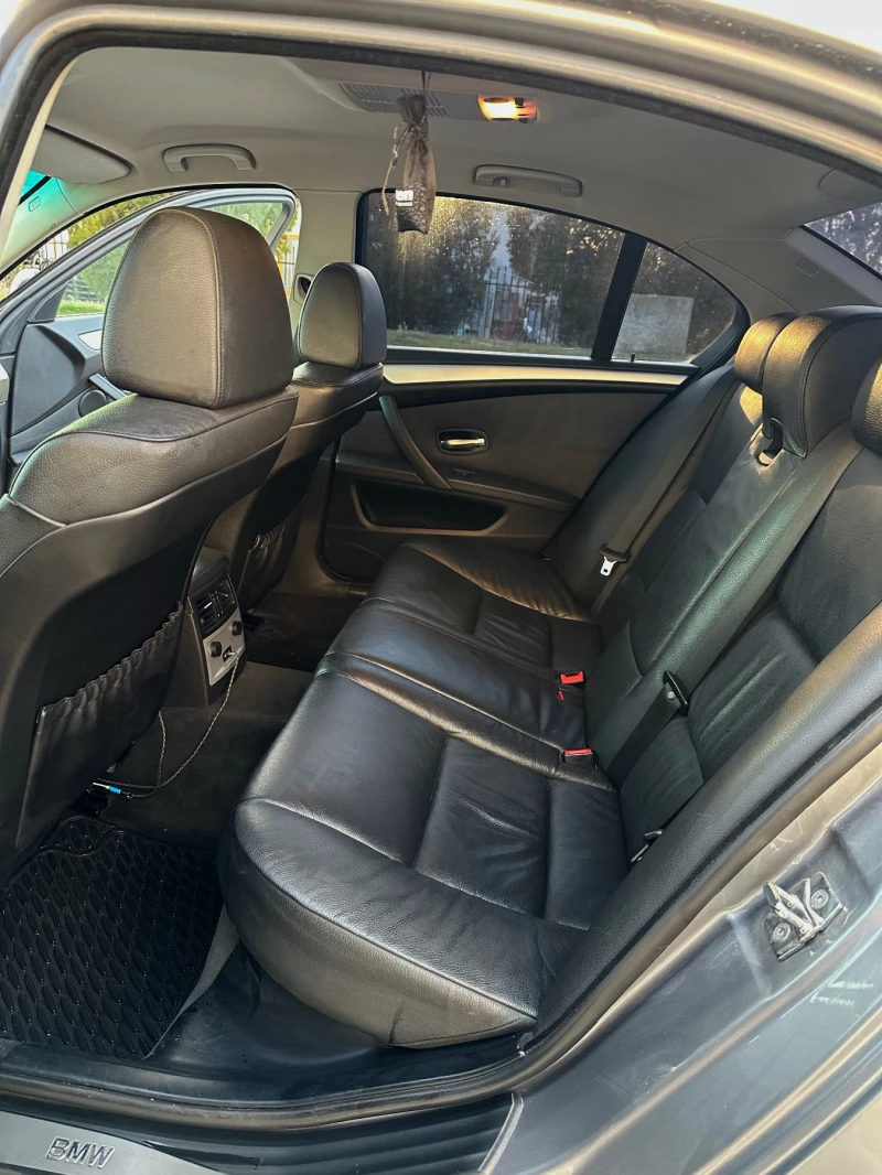 BMW 523 2.5* Facelift, снимка 10 - Автомобили и джипове - 52338506