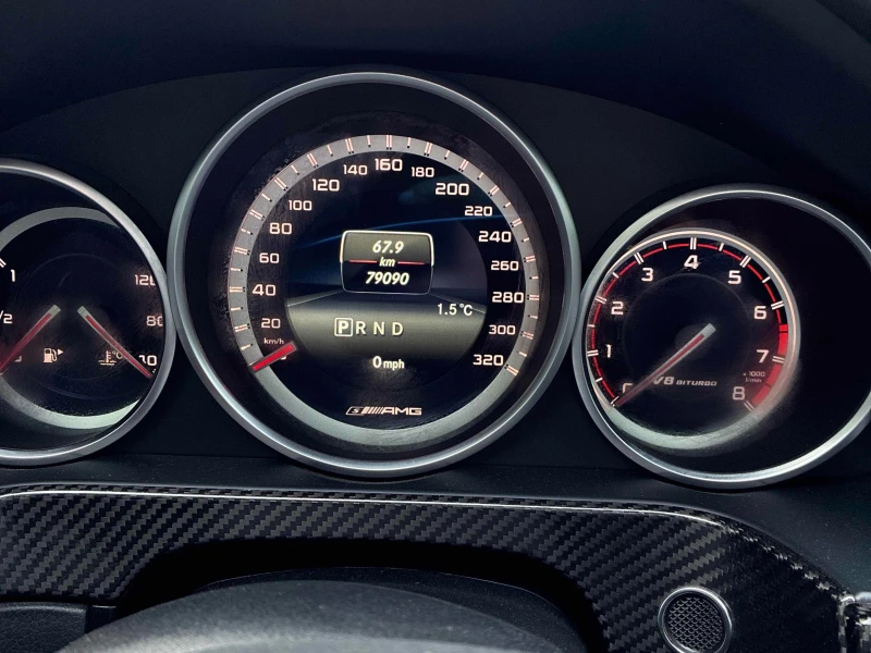 Mercedes-Benz E 63 AMG S * * CARFAX * * АВТО КРЕДИТ * * , снимка 10 - Автомобили и джипове - 52574023