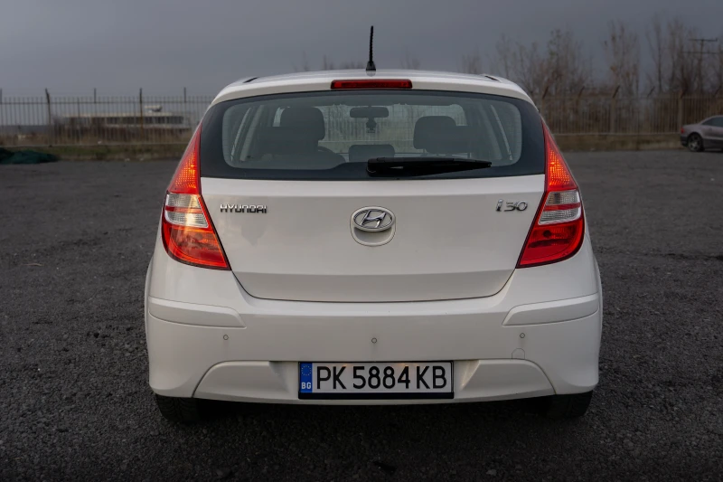 Hyundai I30 1.4 бензин | Много добро състояние! , снимка 5 - Автомобили и джипове - 52661998