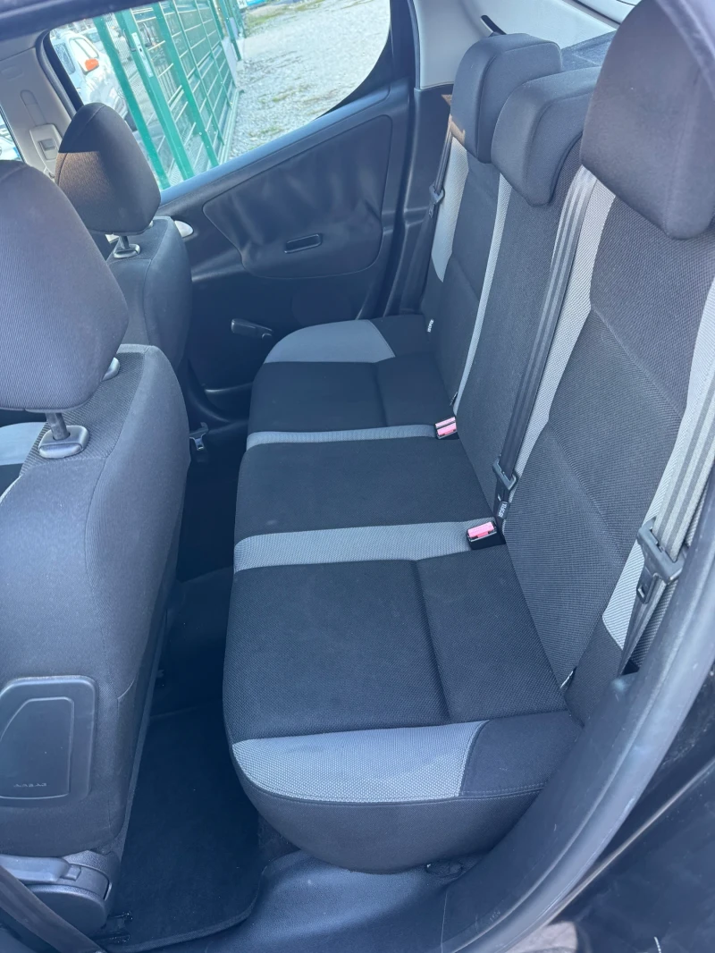 Peugeot 207 1.4 GAZ 75kc, снимка 8 - Автомобили и джипове - 52816187