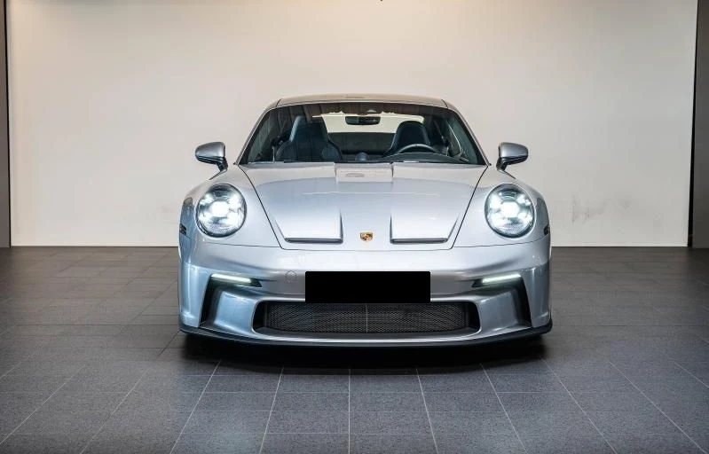 Porsche 911 GT3 Touring - изображение 3