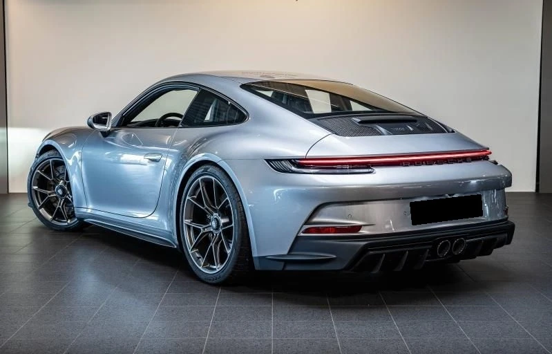 Porsche 911 GT3 Touring - изображение 2