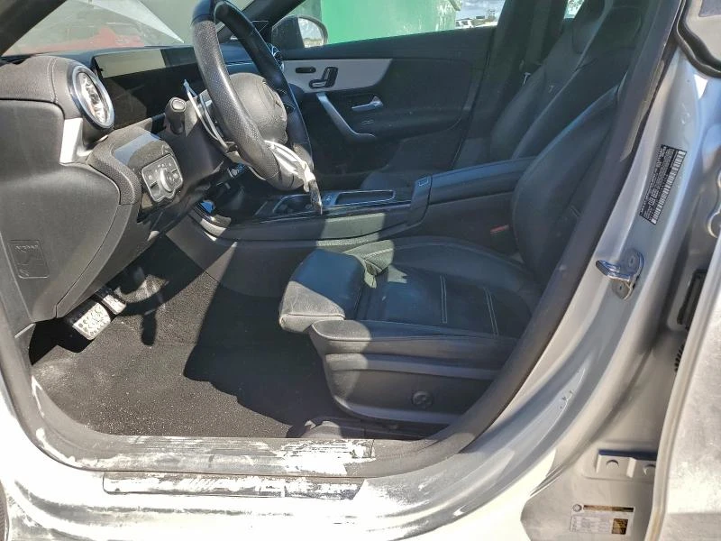 Mercedes-Benz CLA 2.0L 4 All wheel drive, снимка 10 - Автомобили и джипове - 52887326