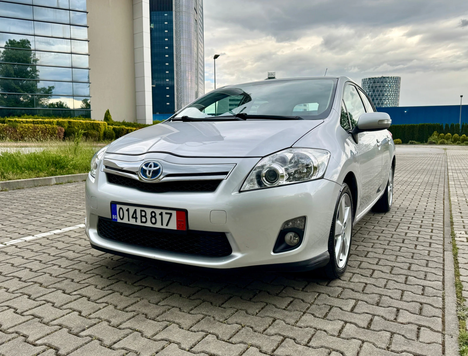 Toyota Auris 1.8 Hybrid - ТОП СЪСТОЯНИЕ - - [1] 