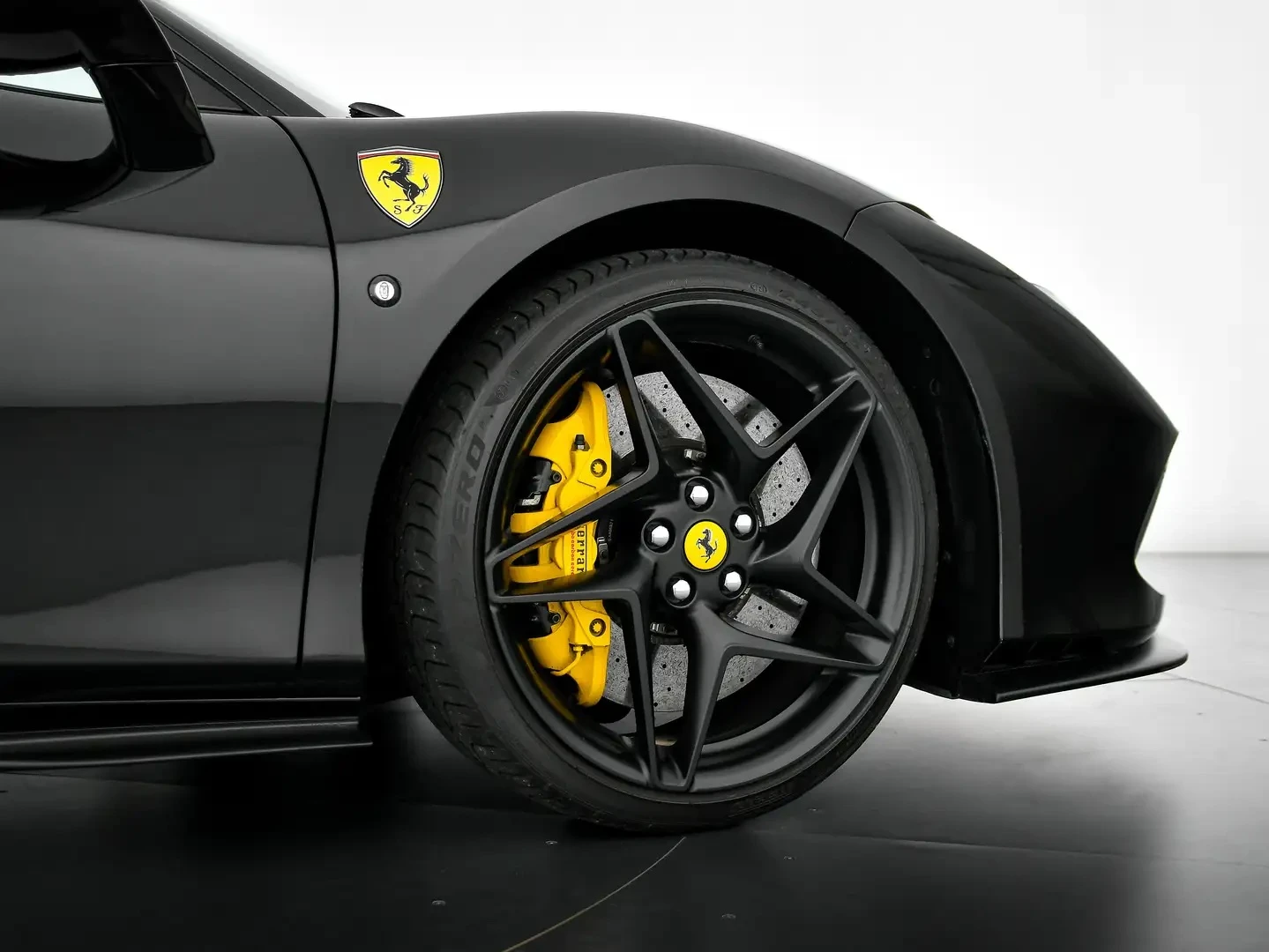 Ferrari F8 Tributo 3.9 V8 - изображение 6