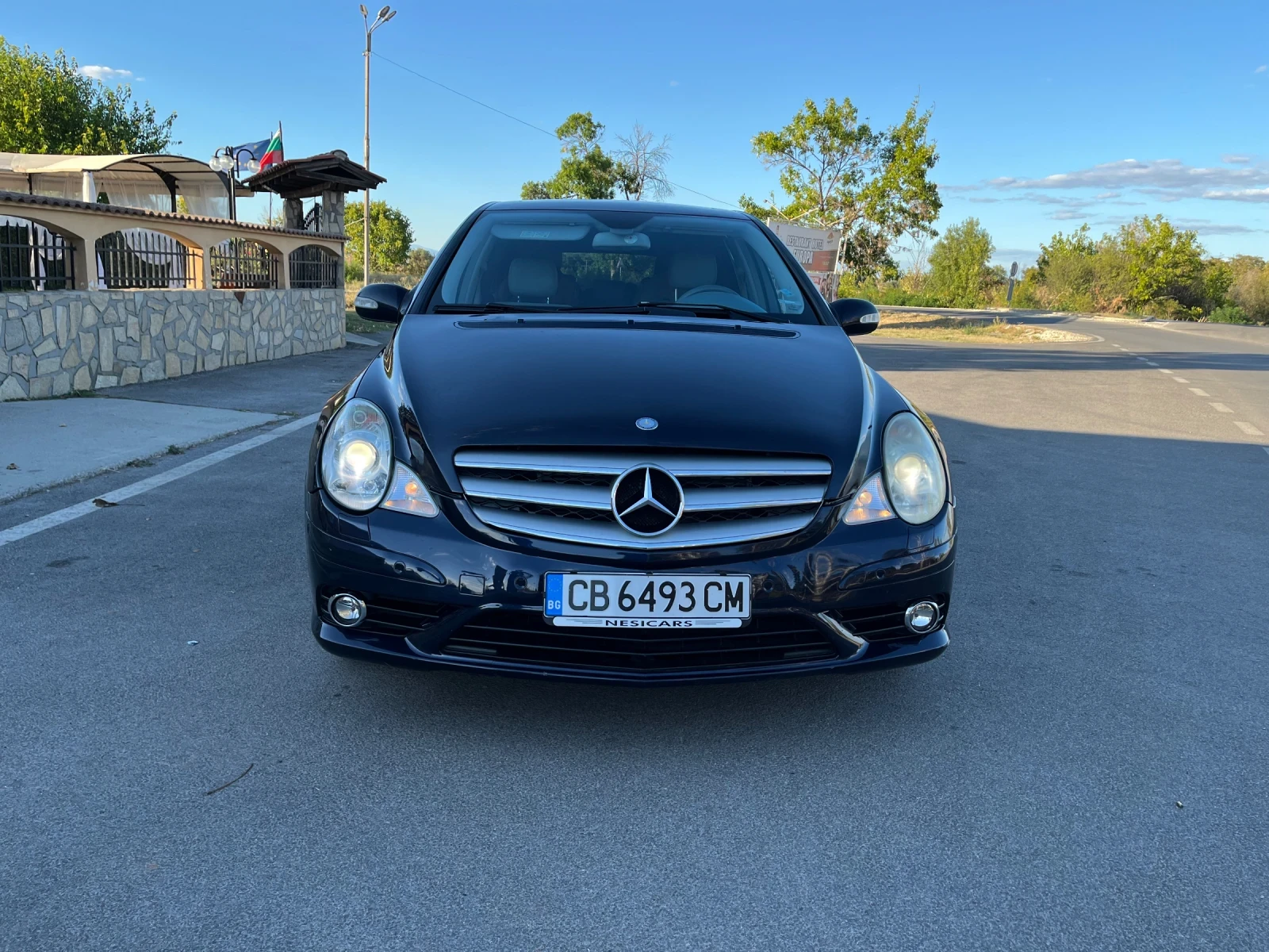 Mercedes-Benz R 320  - изображение 2