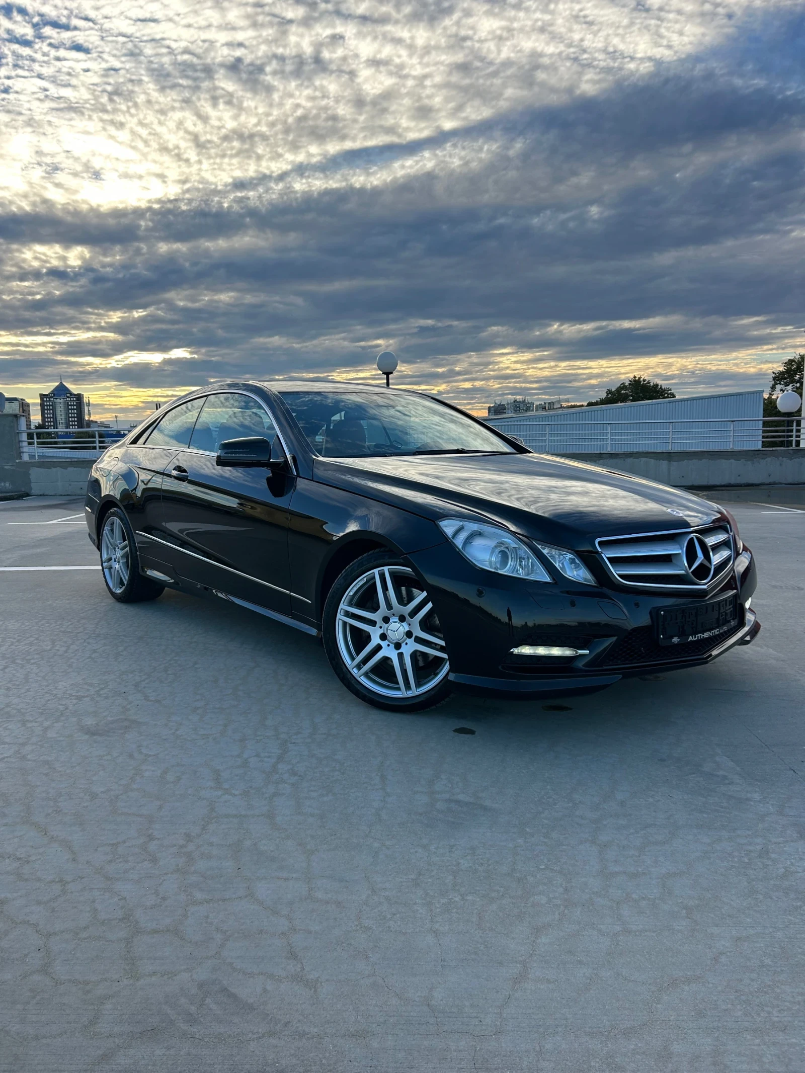 Mercedes-Benz E 220 CDI //AMG PACK //7G+ // Harman Kardon | Mobile.bg   1