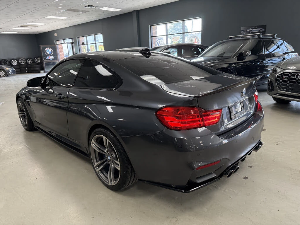 BMW M4 * АВТО КРЕДИТ* ЦЕНА ДО БГ * CARFAX *  - изображение 4