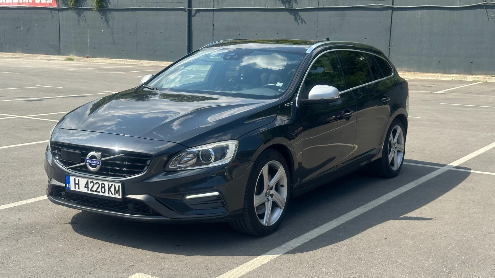 Volvo V60 2.4 D6 plug in hybrid | Mobile.bg   1