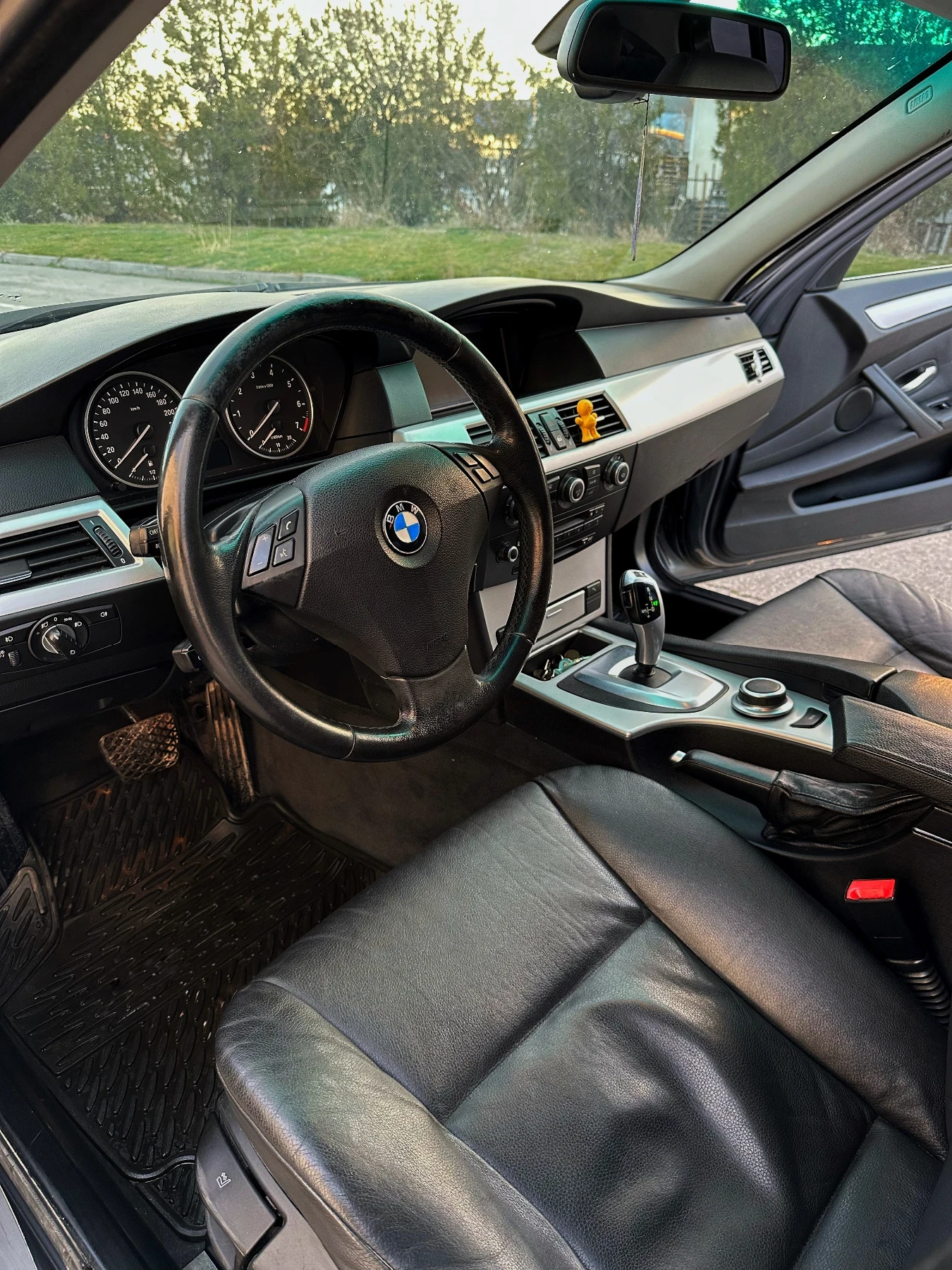 BMW 523 2.5* Facelift - изображение 6