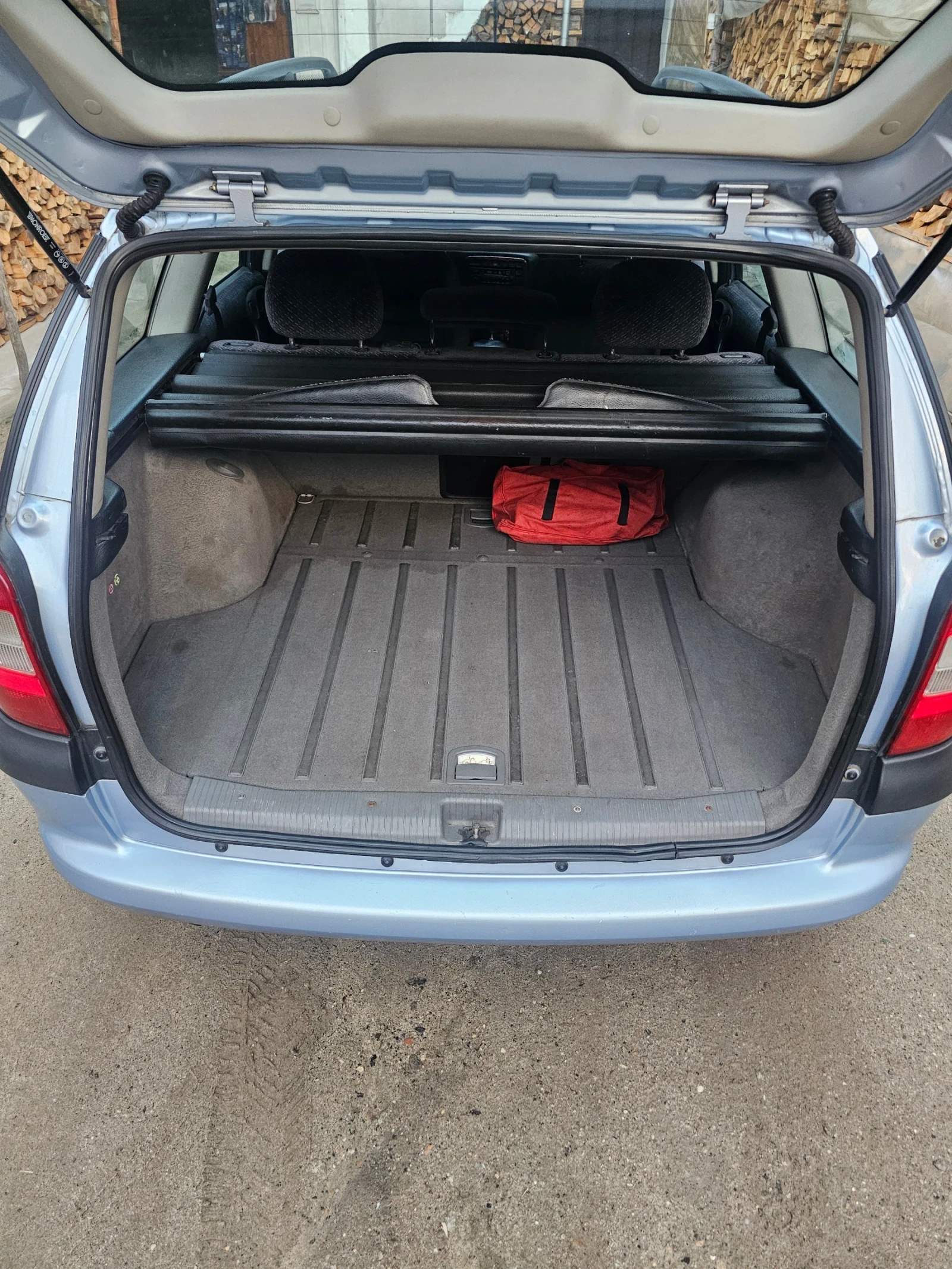 Opel Vectra 1.6 - изображение 6