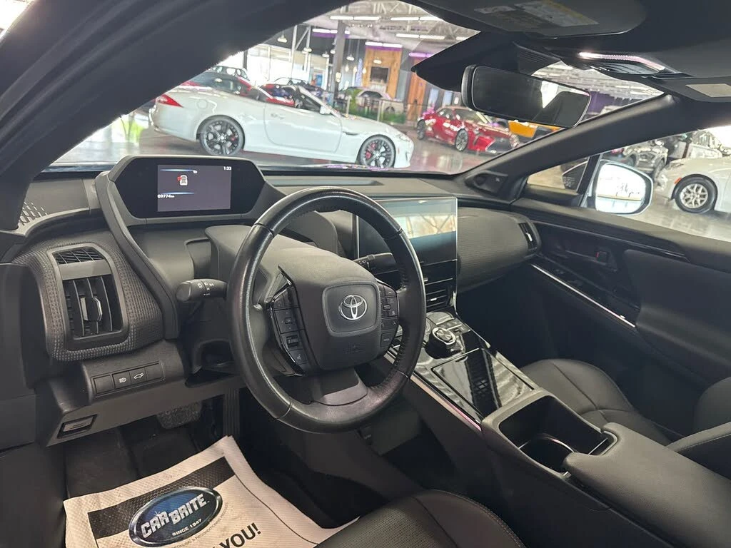 Toyota bZ4X XLE* JBL* �������* ���������* ��������* ������ | Mobile.bg � ����������� 8