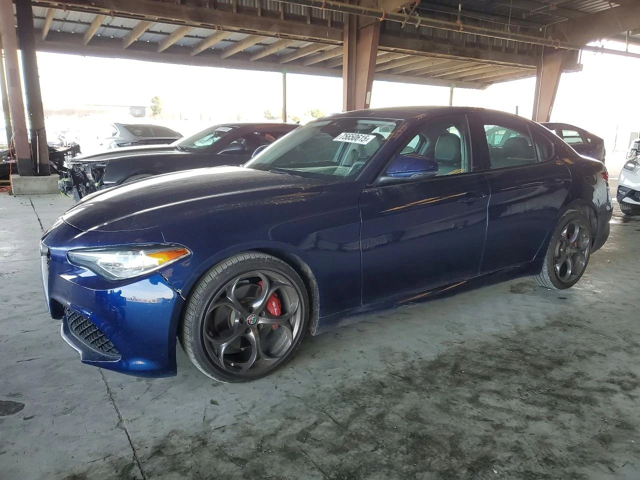 Alfa Romeo Giulia Q4 Ti AWD 4x4 PREMIUM LED DISTRONIC H/K ПАМЕТ - изображение 4