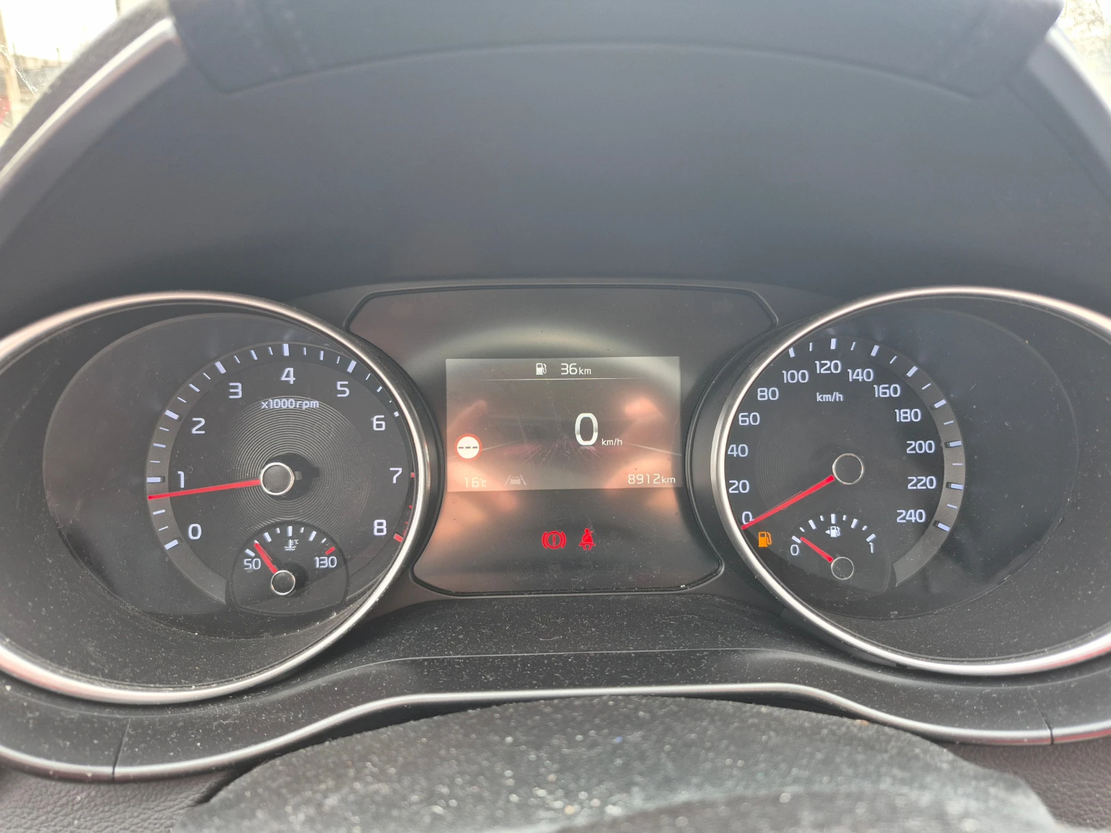 Kia Ceed 1.5 T-GDI/ Spin/ Гаранция до 2032г./ Очакван !, снимка 7 - Автомобили и джипове - 54023796