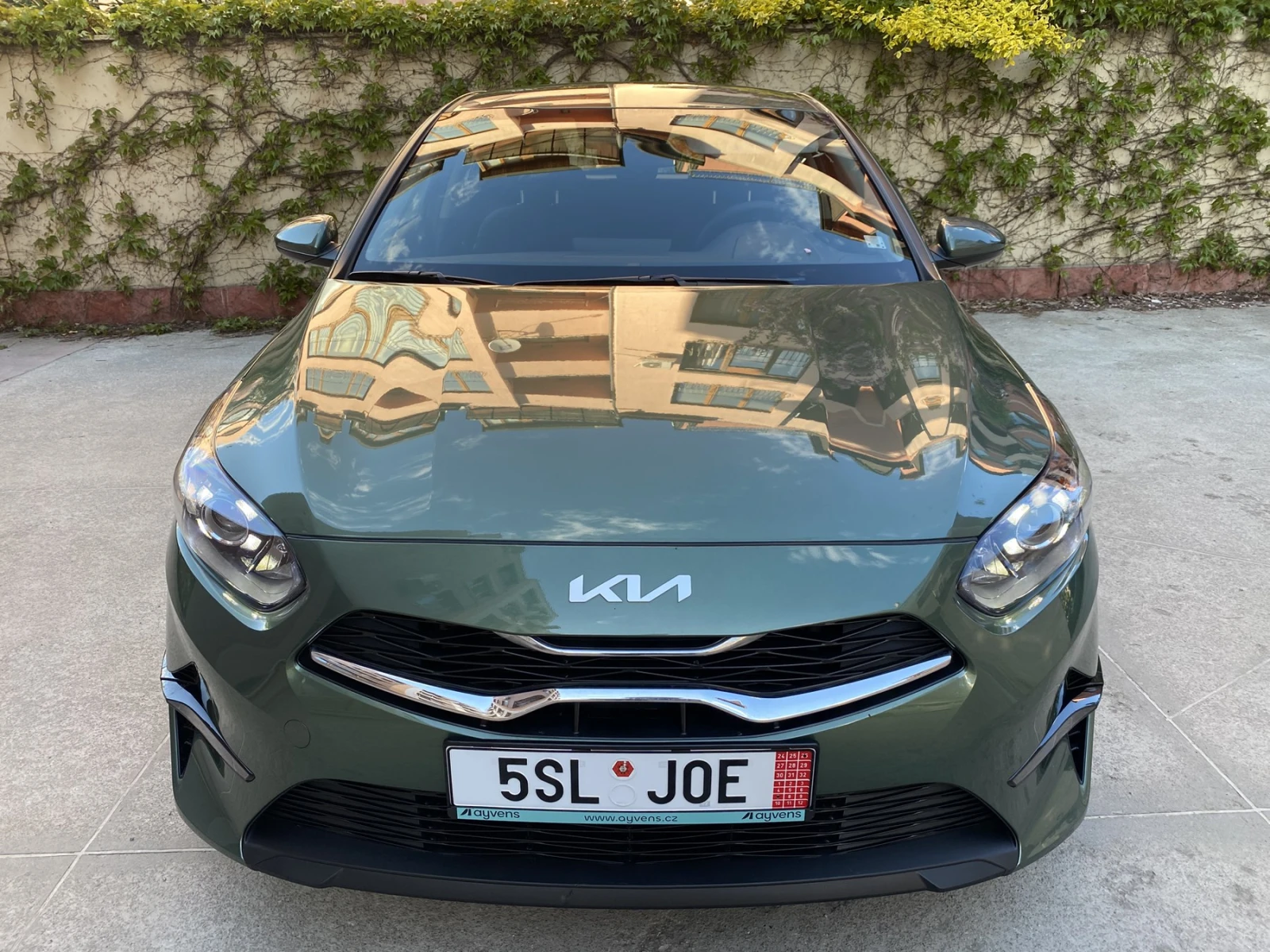Kia Ceed 1.5 T-GDI/ Spin/ Гаранция до 2032г., снимка 2 - Автомобили и джипове - 54023796