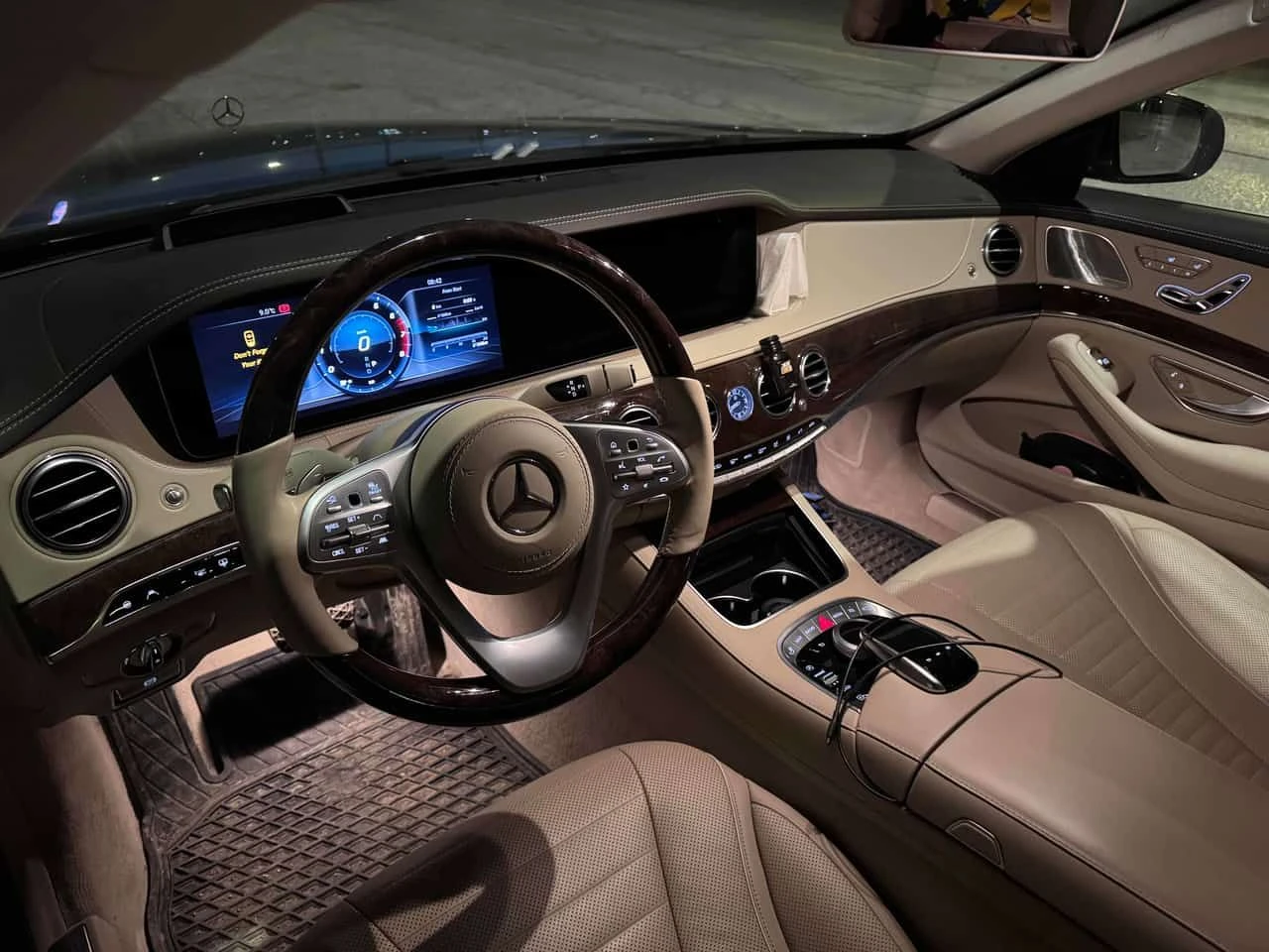 Mercedes-Benz S 560 * CARFAX * BURMESTER * ОБДУХВАНЕ * HUD * DIS, снимка 9 - Автомобили и джипове - 54191548