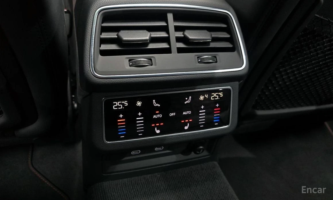 Audi Rs7 * QUATTRO* CERAMIC* ПОДГРЕВ* ОБДУХВАНЕ* HEAD-UP* F, снимка 17 - Автомобили и джипове - 54191537