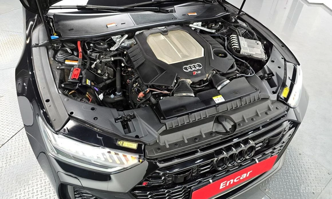 Audi Rs7 * QUATTRO* CERAMIC* ПОДГРЕВ* ОБДУХВАНЕ* HEAD-UP* F, снимка 6 - Автомобили и джипове - 54191537