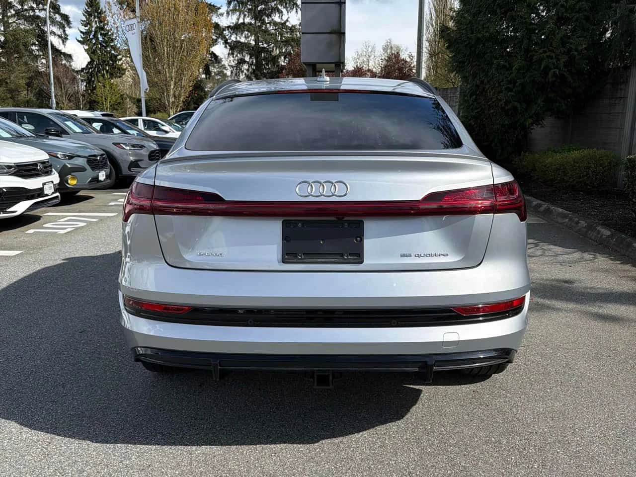 Audi E-Tron Technik/��������/360/����� ���� � ������/OT AUDI | Mobile.bg � ����������� 5