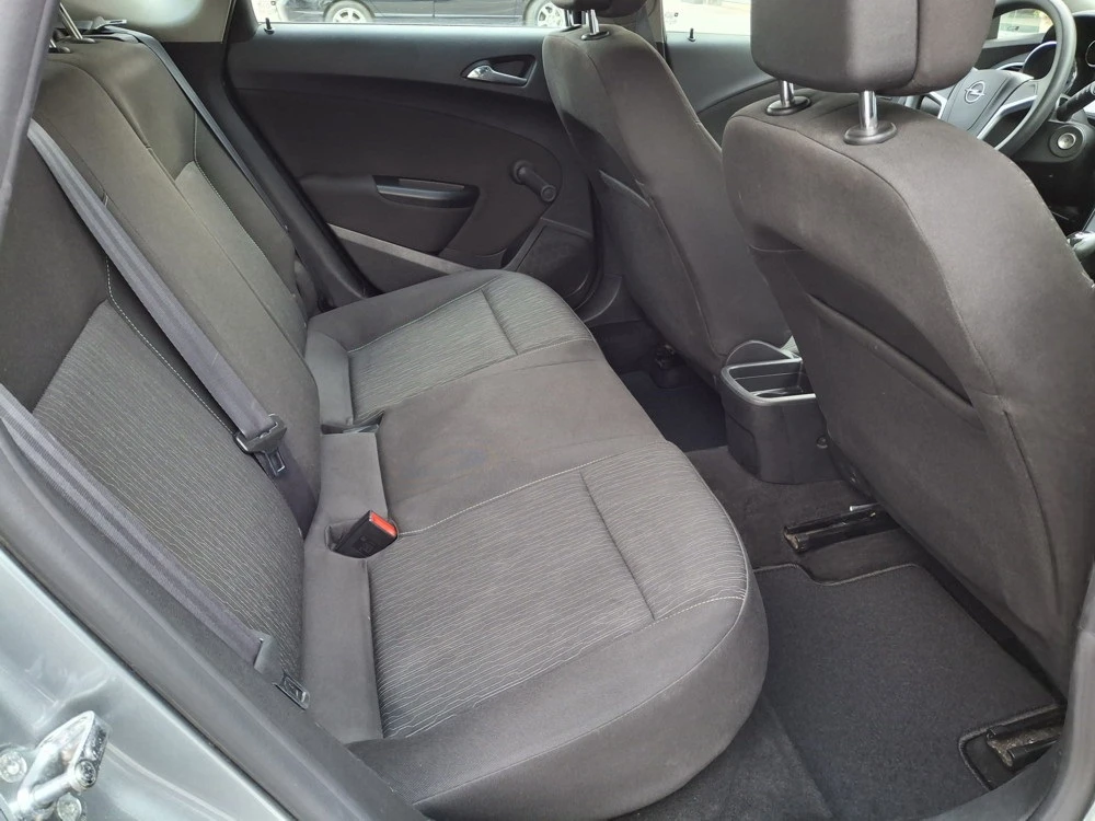 Opel Astra 1.6 Ecotec MT, снимка 17 - Автомобили и джипове - 54255934