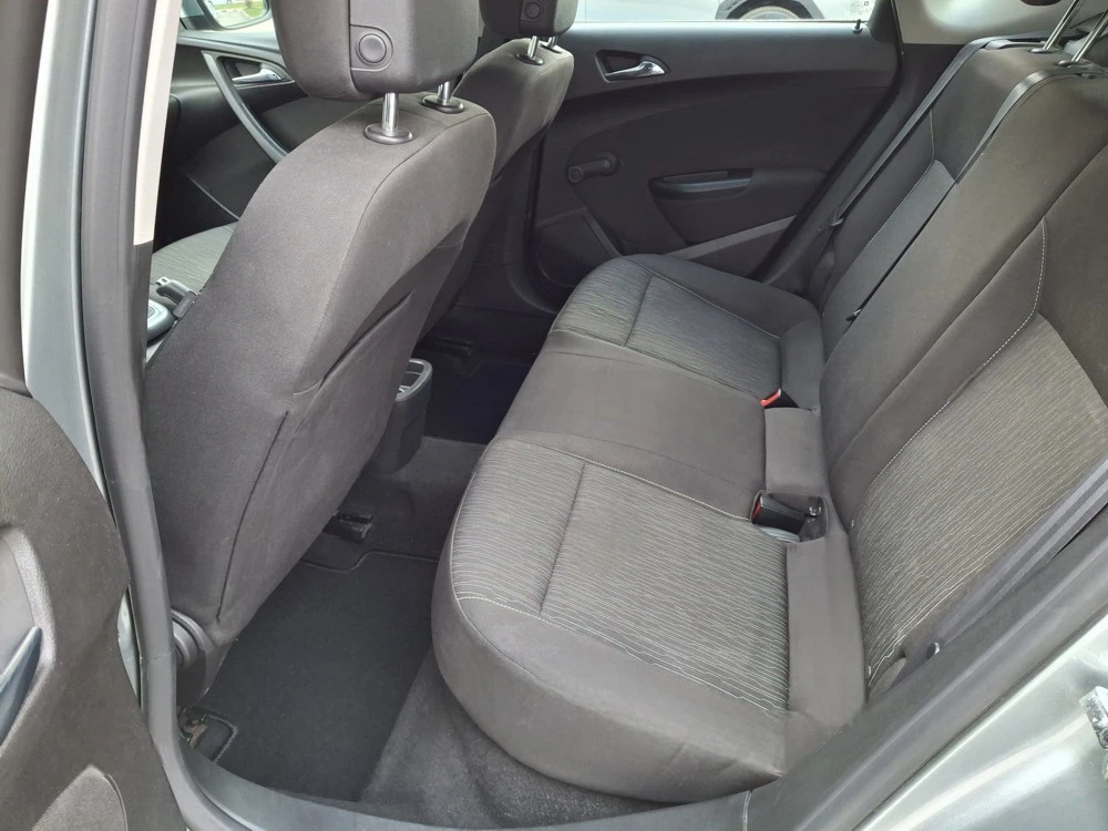 Opel Astra 1.6 Ecotec MT, снимка 16 - Автомобили и джипове - 54255934