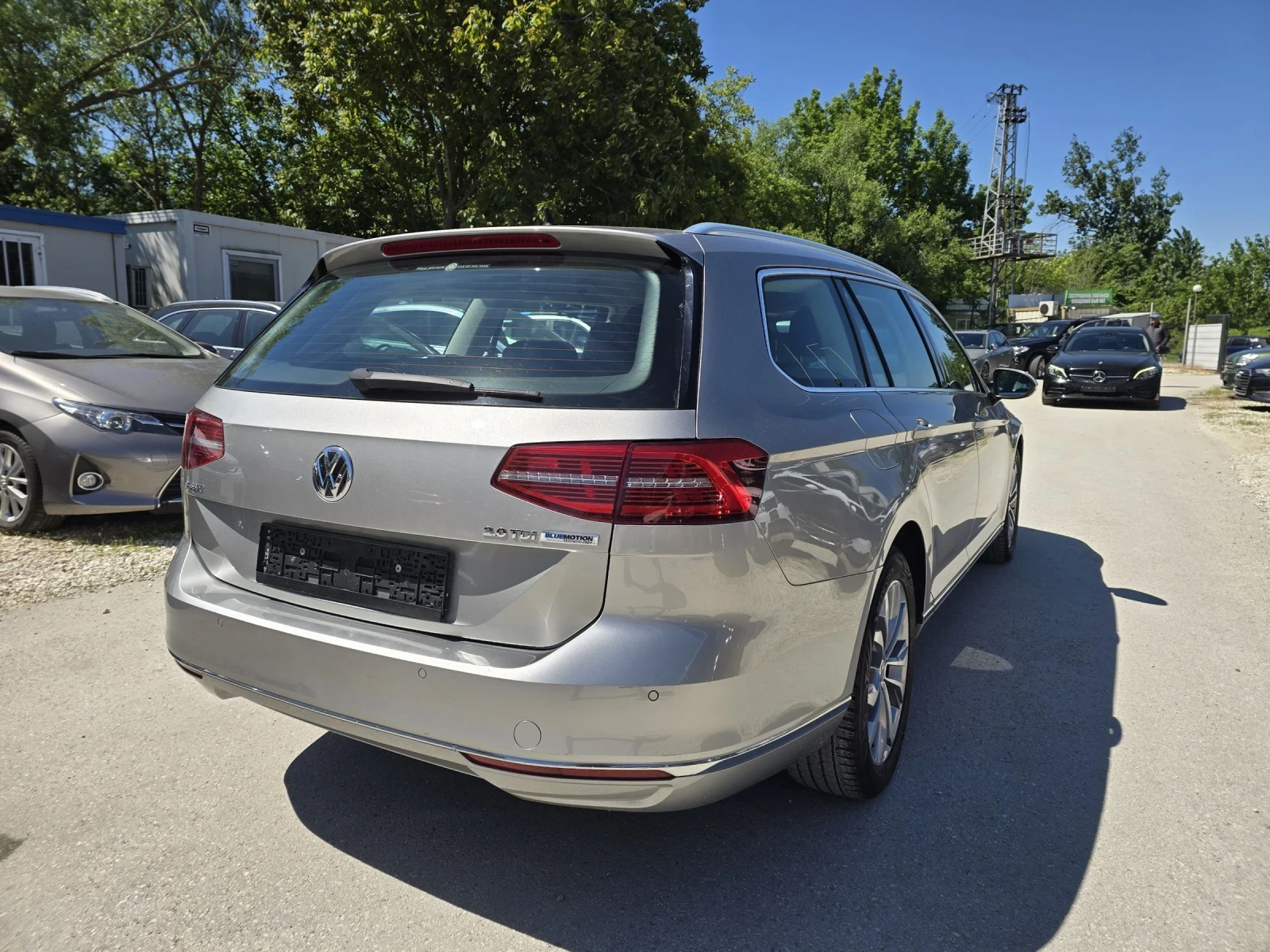 VW Passat 2.0TDI 150к.с  Business Подгряване Топ състояние , снимка 4 - Автомобили и джипове - 54537839