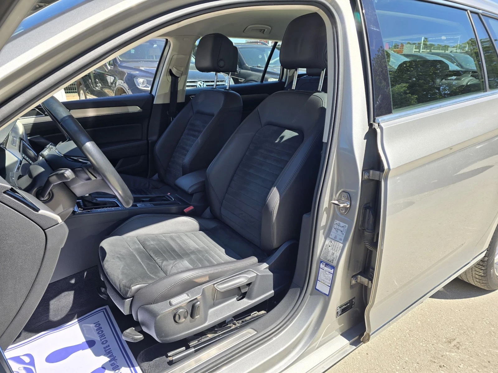 VW Passat 2.0TDI 150к.с  Business Подгряване Топ състояние , снимка 9 - Автомобили и джипове - 54537839
