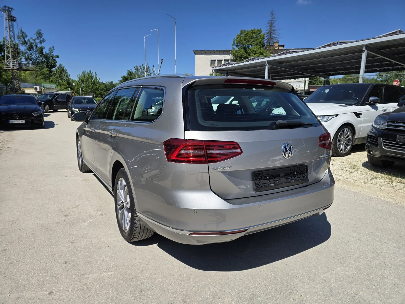 VW Passat 2.0TDI 150к.с  Business Подгряване Топ състояние , снимка 3 - Автомобили и джипове - 54537839