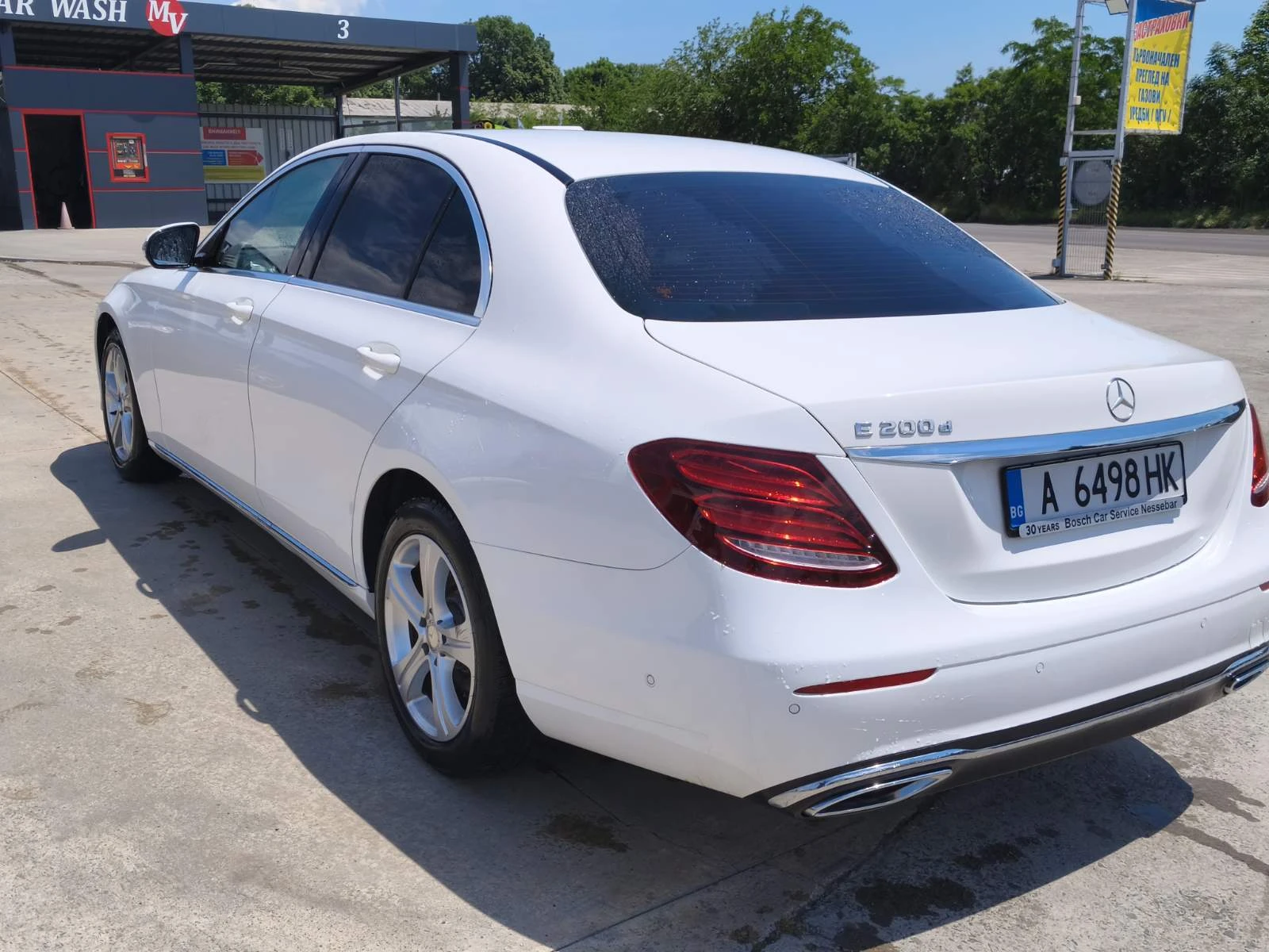 Mercedes-Benz E 200, снимка 6 - Автомобили и джипове - 54747210