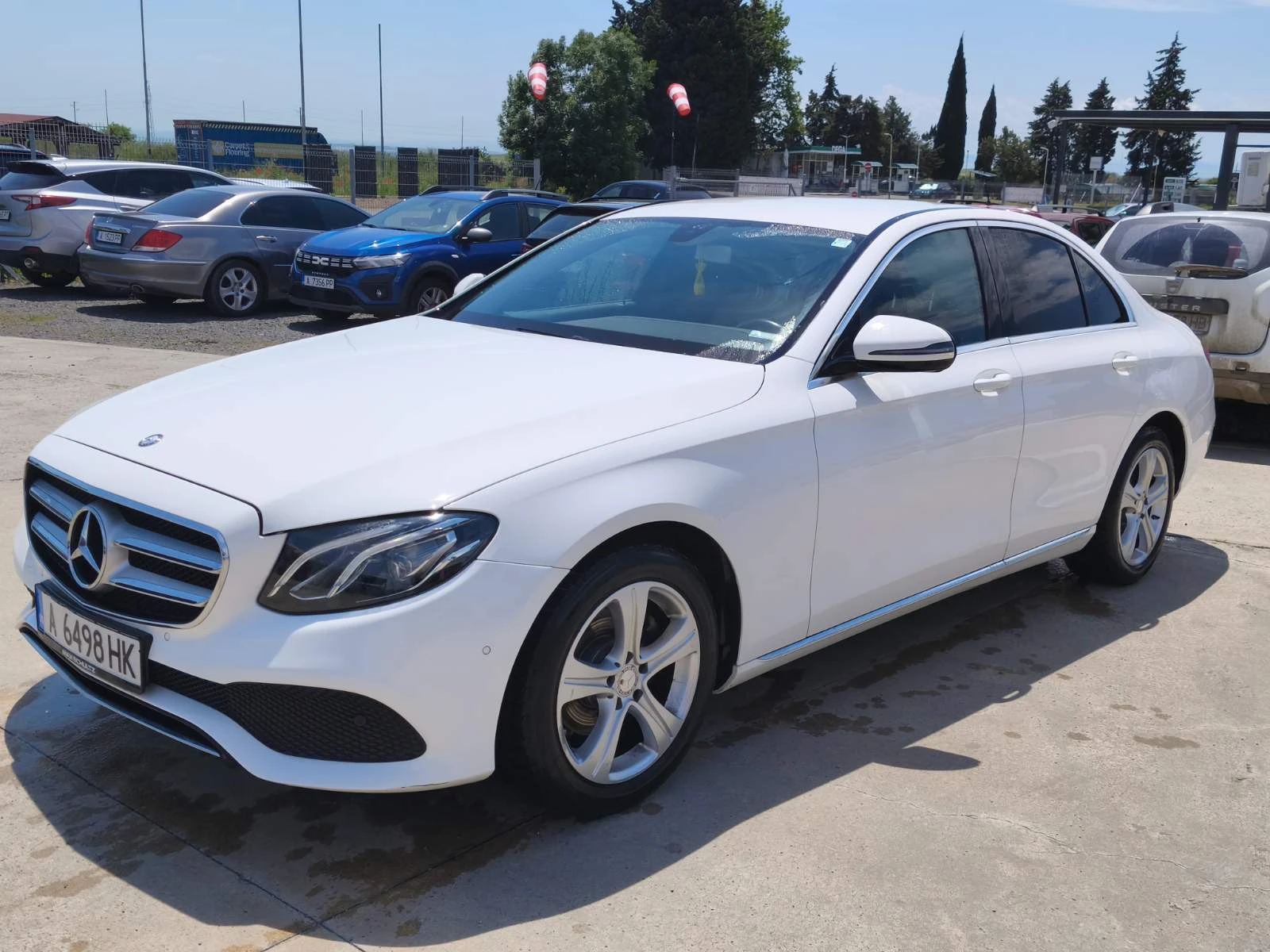 Mercedes-Benz E 200, снимка 3 - Автомобили и джипове - 54747210