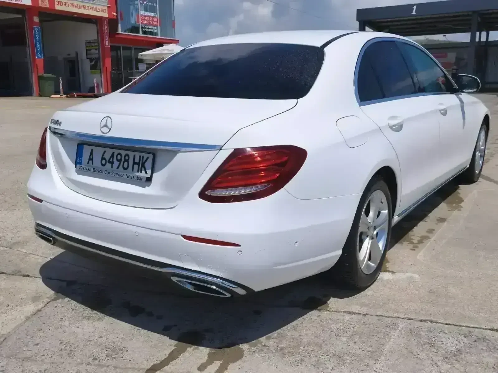 Mercedes-Benz E 200, снимка 5 - Автомобили и джипове - 54747210
