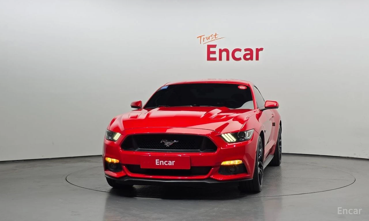 Ford Mustang 5.0 GT* КОЖА* NAVI* ПОДГРЕВ* ОБДУХВАНЕ* , снимка 2 - Автомобили и джипове - 54800052