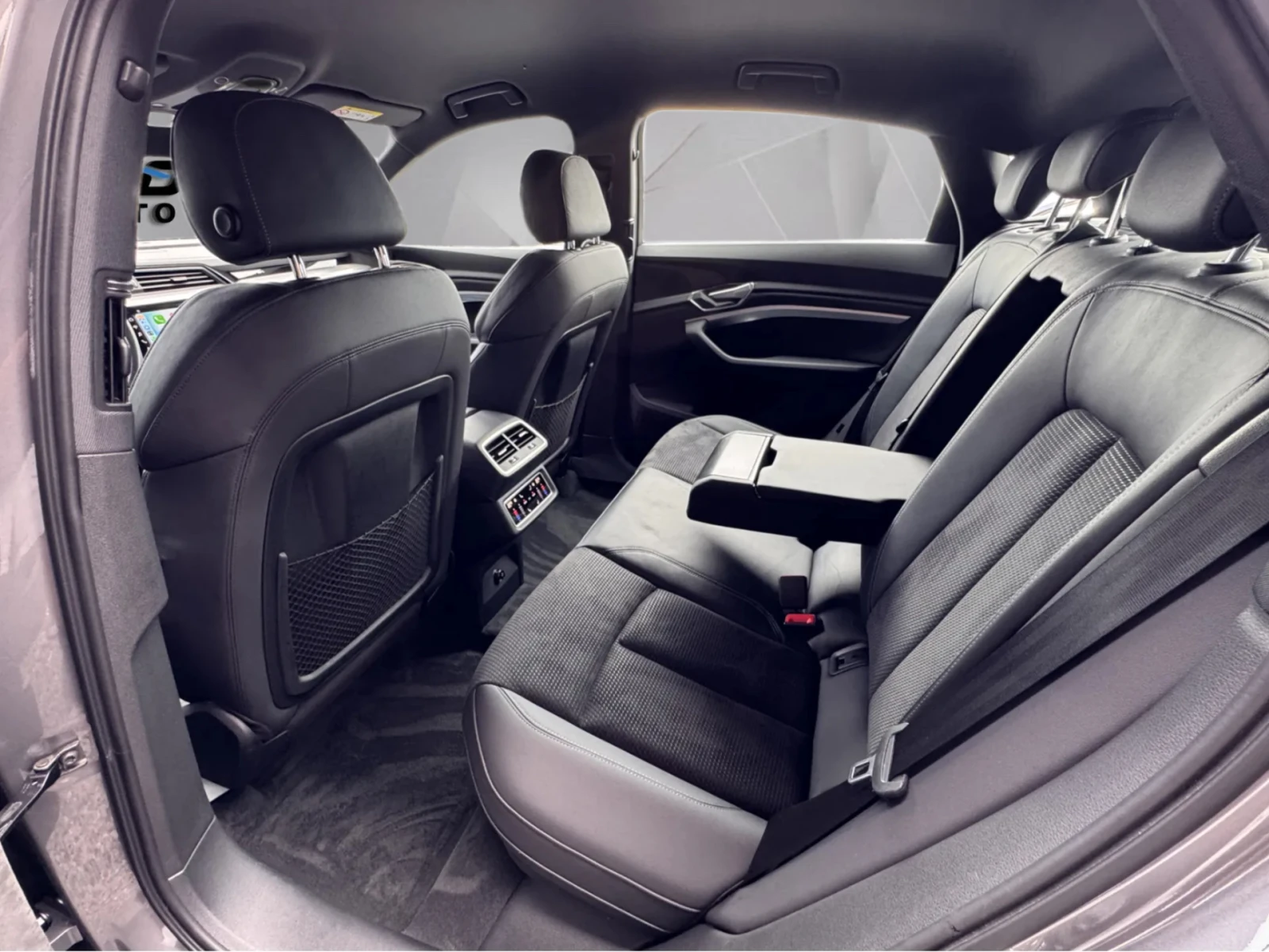 Audi E-Tron 55 SPORTBACK S-LINE 95KWH 408КС. КАМЕРИ 360 КОЖА, снимка 15 - Автомобили и джипове - 54944697