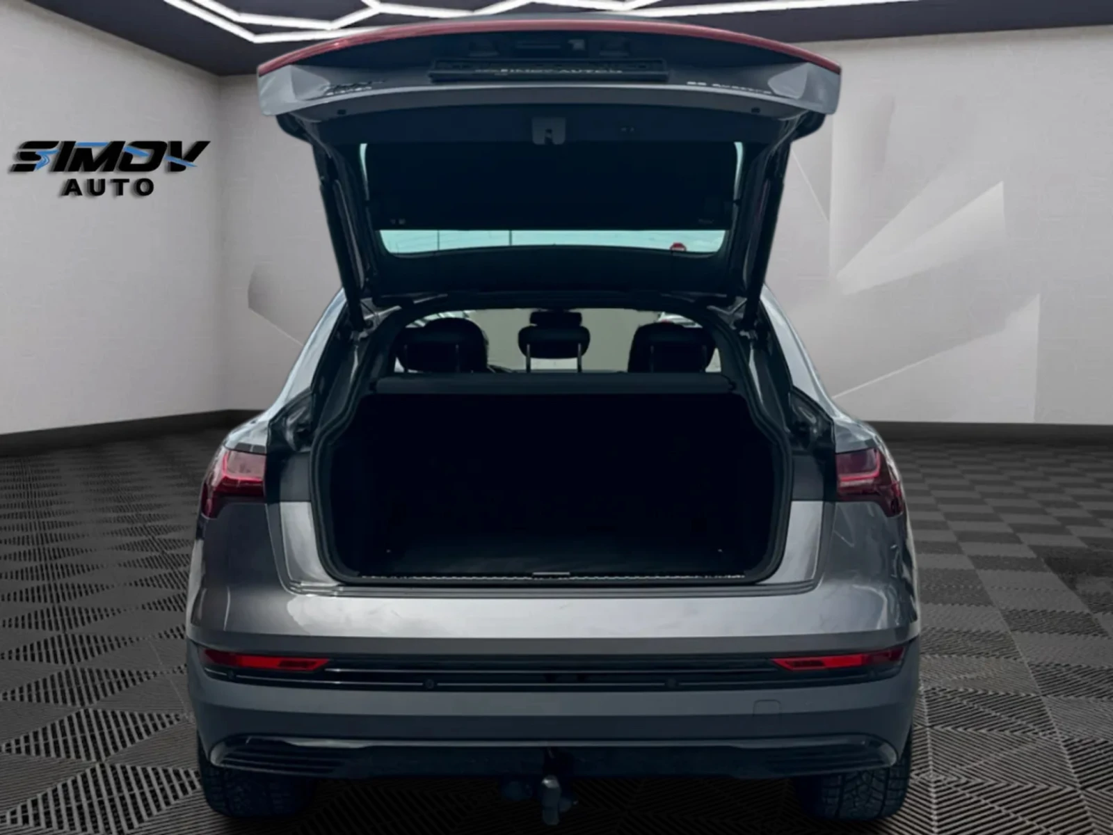 Audi E-Tron 55 SPORTBACK S-LINE 95KWH 408КС. КАМЕРИ 360 КОЖА, снимка 6 - Автомобили и джипове - 54944697