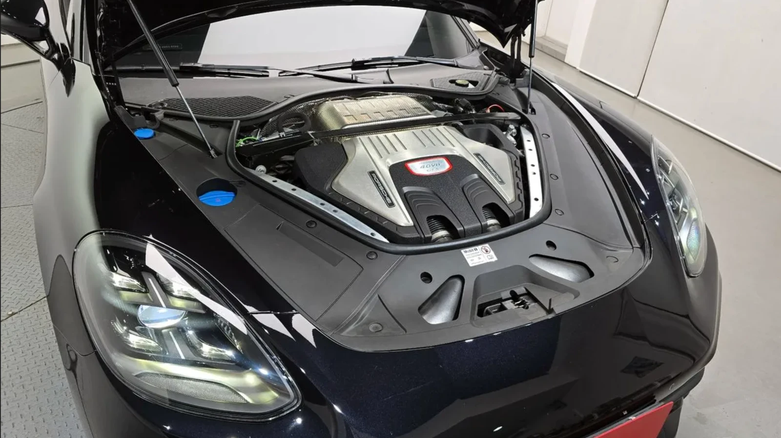 Porsche Panamera 971 / 4.0 GTS, снимка 12 - Автомобили и джипове - 55009294