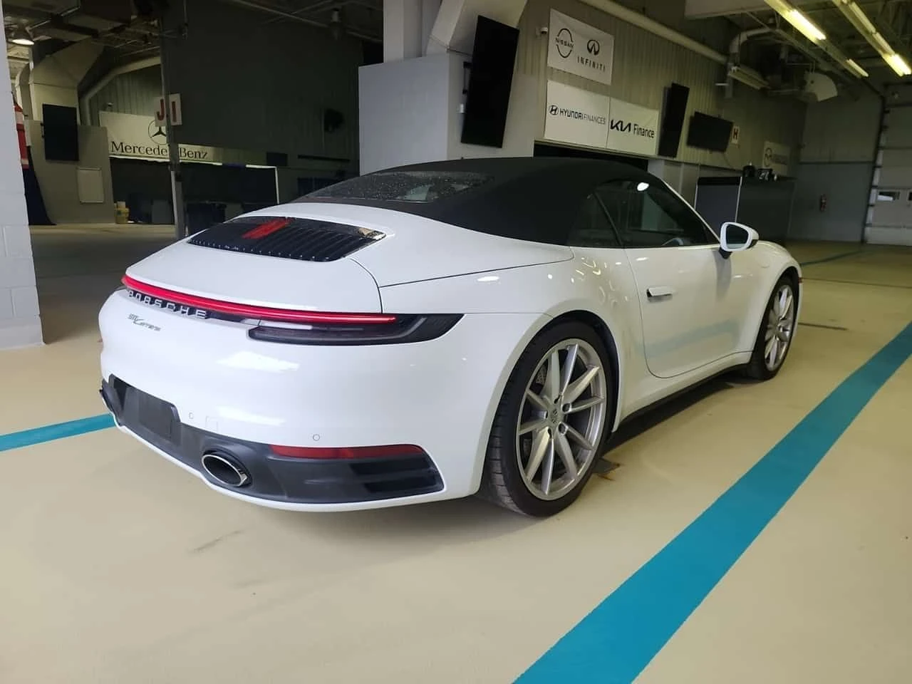 Porsche 911 * CARRERA * CARFAX * , снимка 3 - Автомобили и джипове - 55230078