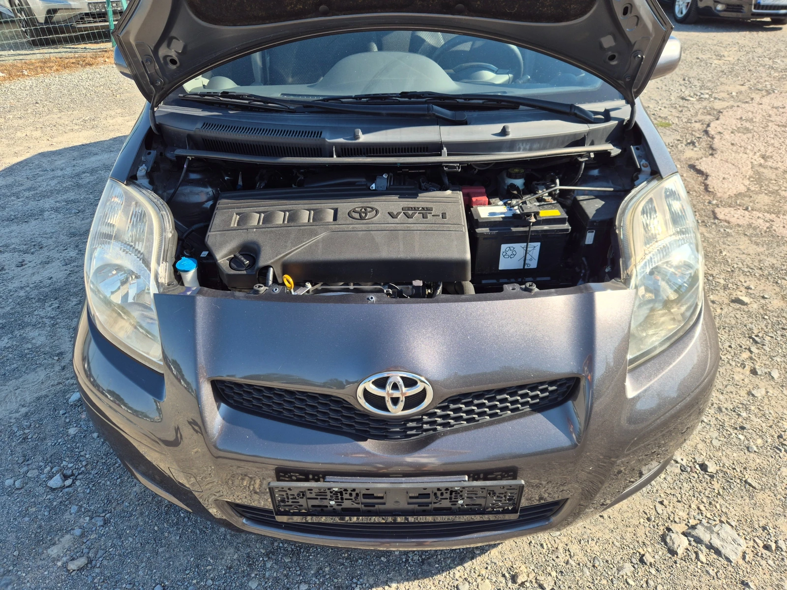 Toyota Yaris 1.3VVT-i | Mobile.bg � ����������� 15