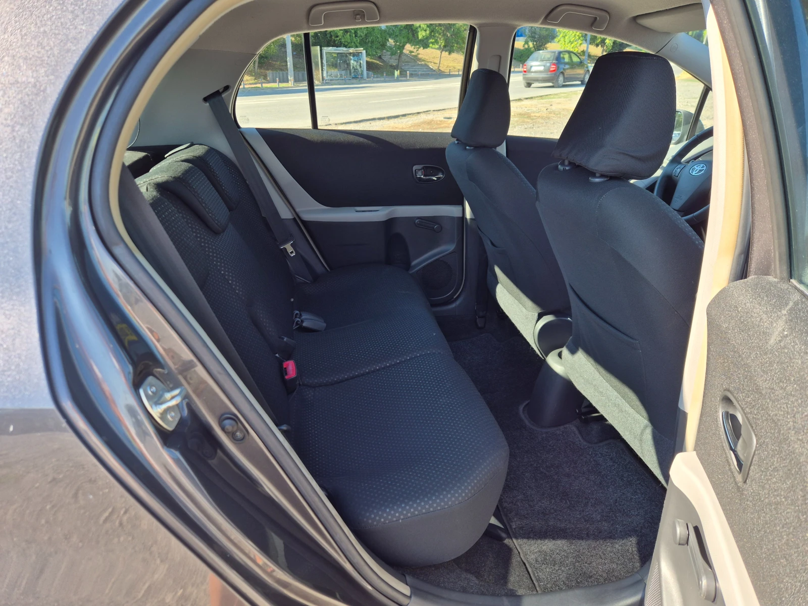 Toyota Yaris 1.3VVT-i | Mobile.bg � ����������� 10