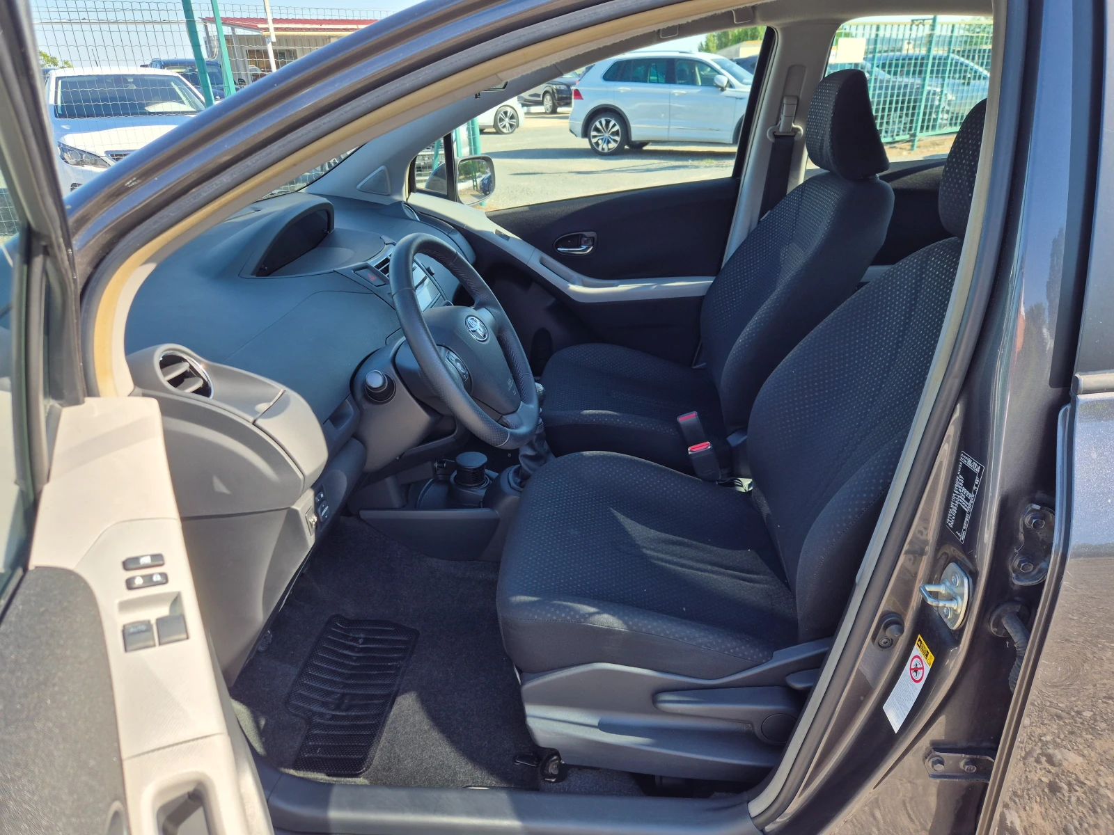 Toyota Yaris 1.3VVT-i | Mobile.bg � ����������� 13