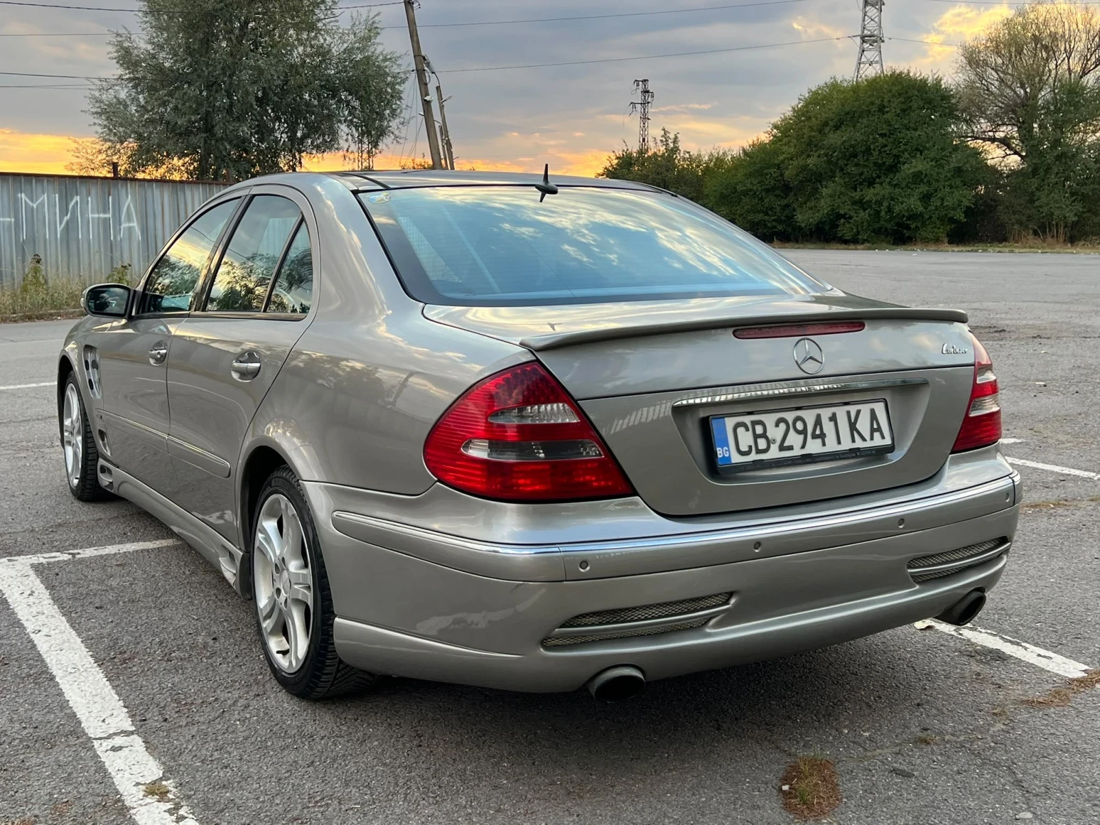 Mercedes-Benz E 320 Lorinser, снимка 4 - Автомобили и джипове - 56249146