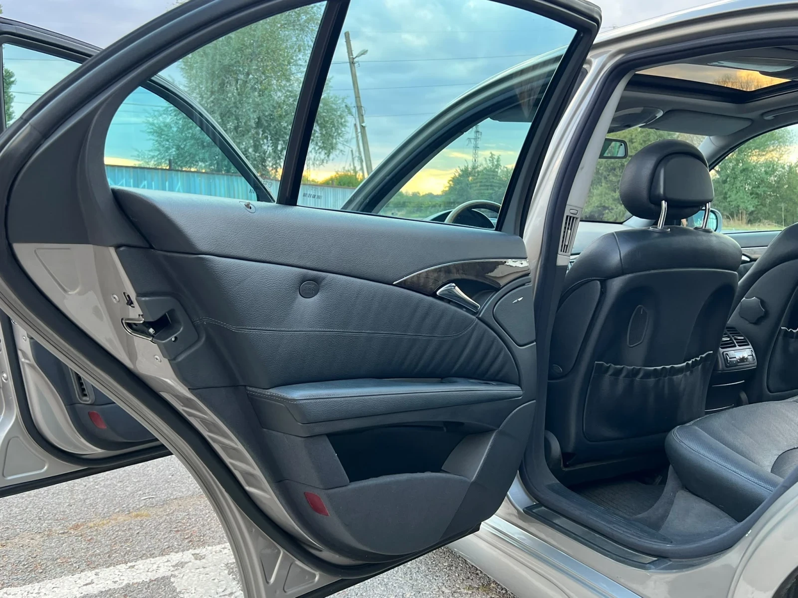 Mercedes-Benz E 320 Lorinser, снимка 16 - Автомобили и джипове - 56249146