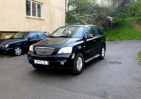 Kia Sorento 2.4 i, снимка 1 - Автомобили и джипове - 45472642