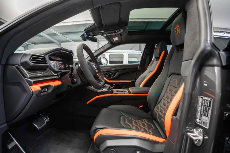 Lamborghini Urus NEW* SE HYBRID* B&O* 360* 23"* , снимка 10 - Автомобили и джипове - 53590622