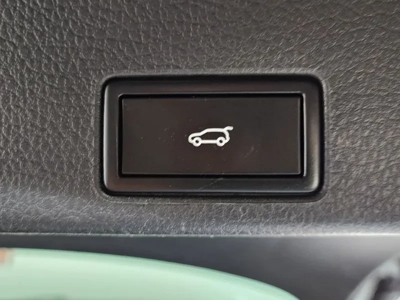 VW Touareg V6 3.0 Tdi Bluemotion Exclusive 7P5, снимка 16 - Автомобили и джипове - 55101595