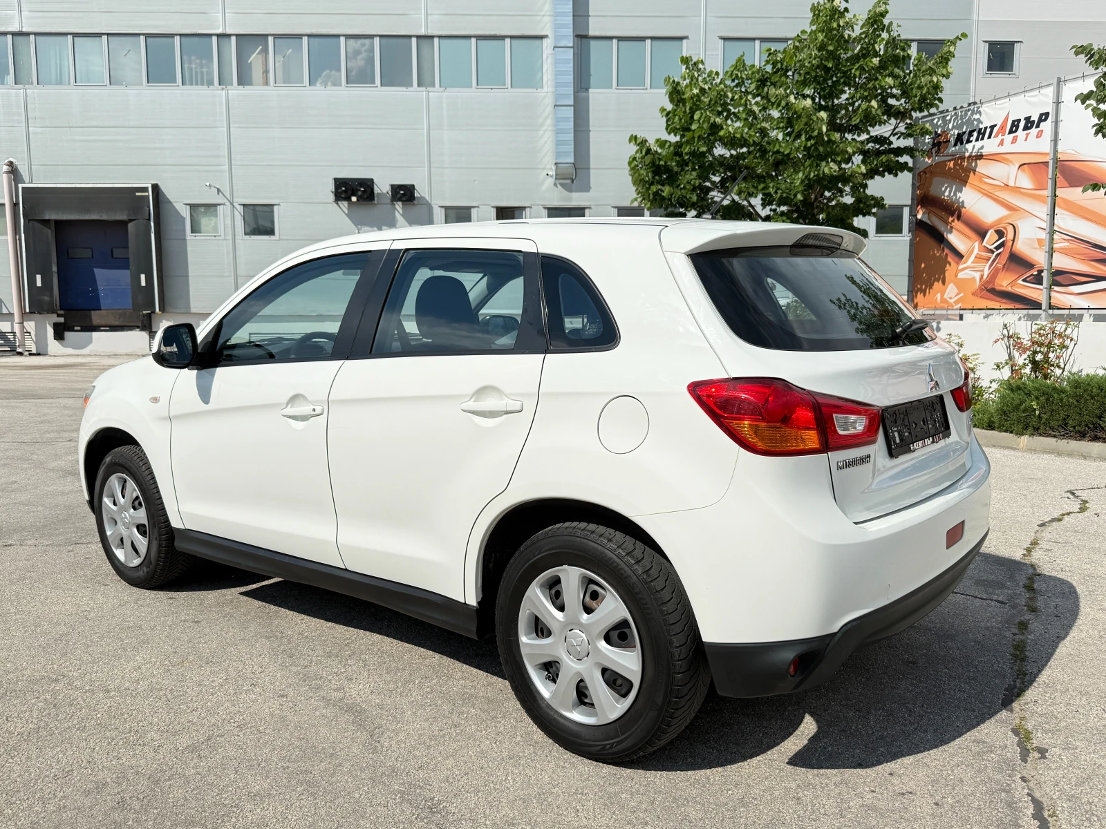 Mitsubishi ASX Facelift/1.6 с ГАЗ/ГАРАНЦИЯ/БАРТЕР/ЛИЗИНГ/КОМЕНТАР, снимка 3 - Автомобили и джипове - 48764079