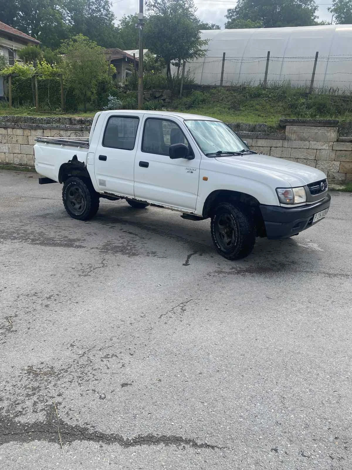 Toyota Hilux  - изображение 2