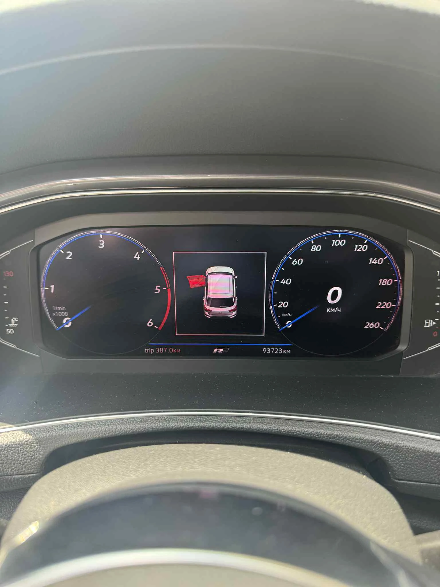VW T-Roc 2.0 - изображение 5
