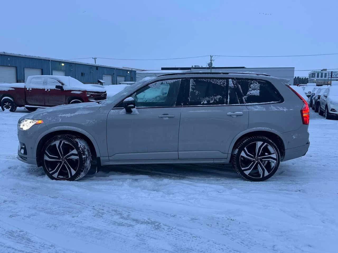 Volvo Xc90  | Ultimate Dark Theme | CARFAX | Mobile.bg � ����������� 2